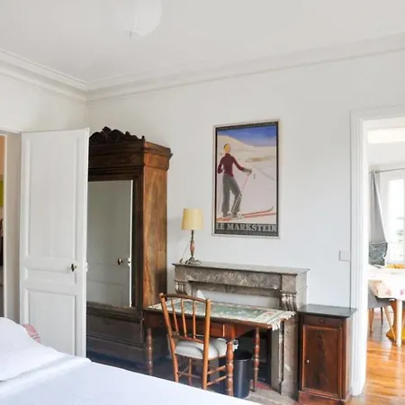 Spacious 2bdr Near Quartier Latin For 6p Apartment