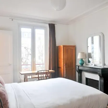 Spacious 2bdr Near Quartier Latin For 6p *